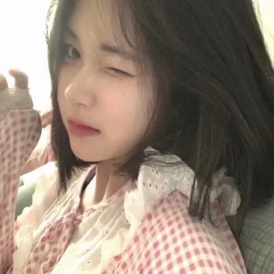 为黛茜小姐开车